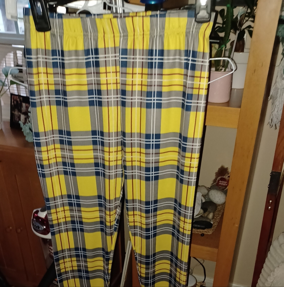4/$10 Checkered / Plaid Yellow Navy Blue Legging